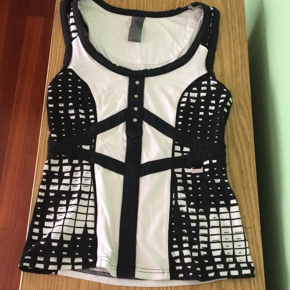 Black and White Sleeveless Top